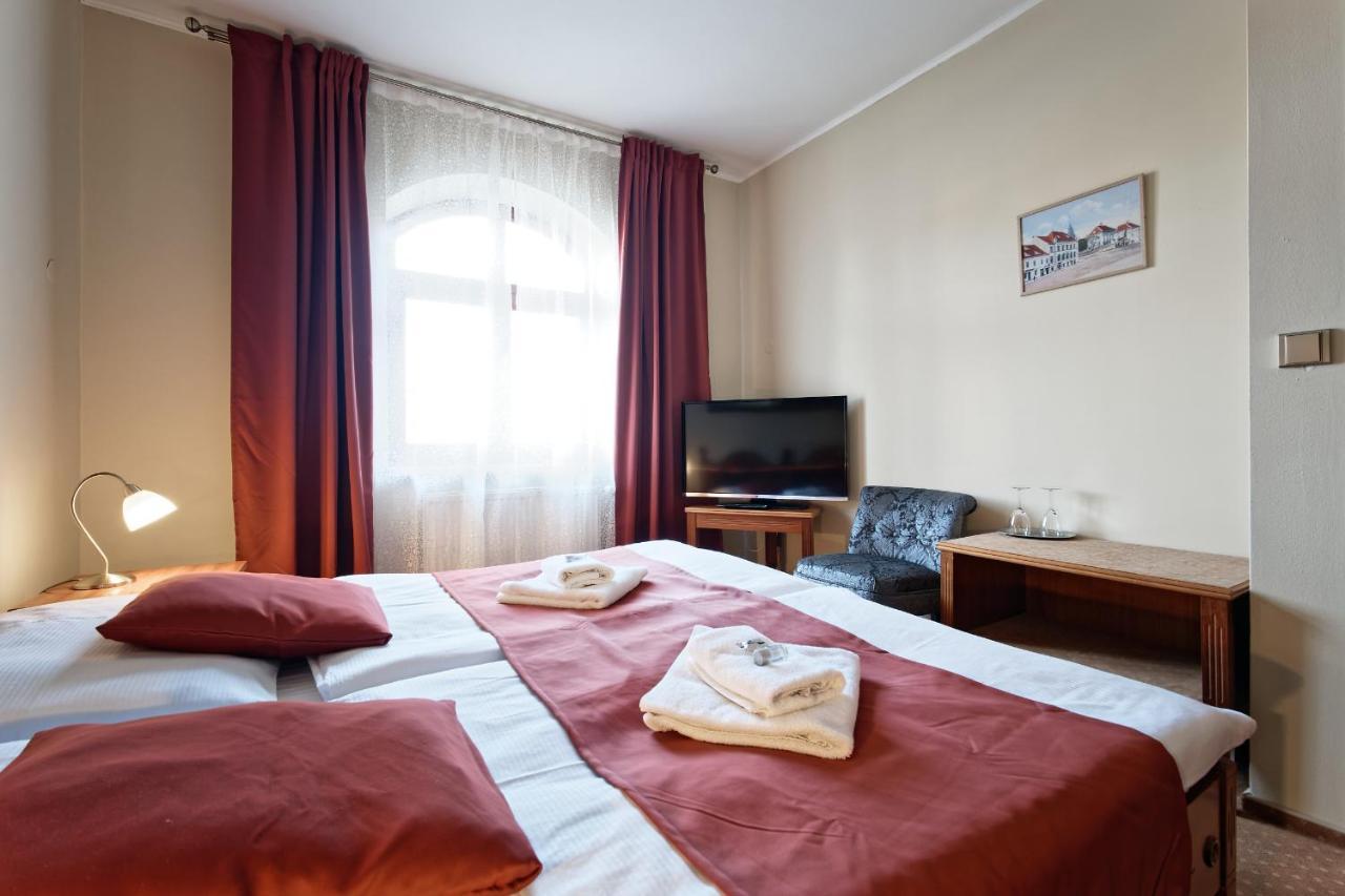 Hotel Napoleon Austerlitz Eksteriør billede